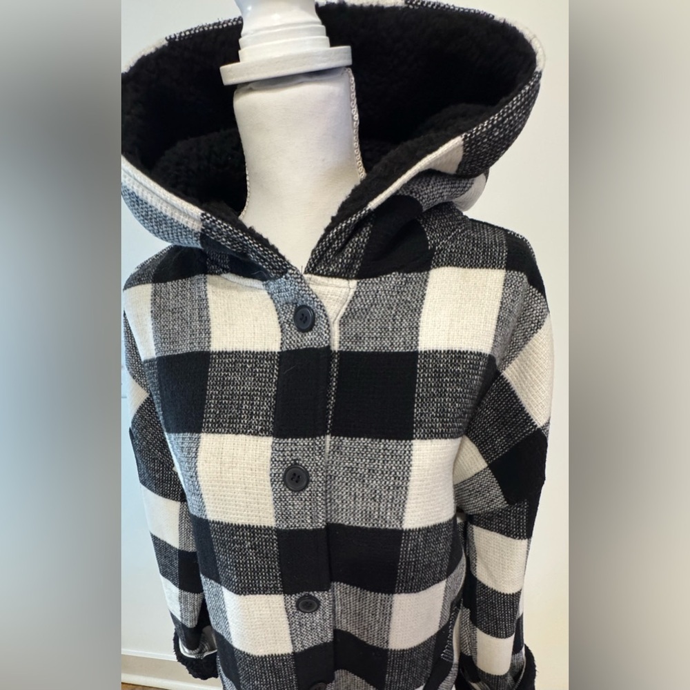 NEW RDI Black & White Buffalo Plaid Long Coat Faux Shearling Hood & Cuffs Size M - Picture 2 of 6